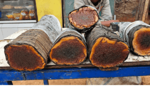 Koba ravina est un symbole de la gastronomie malgache.