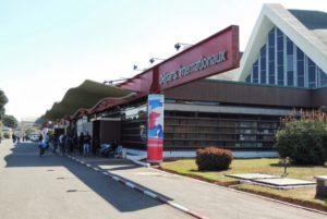 Aéroport international d'Ivato Madagascar: réception par Ravinala Airports de 3 passerelles d'embarquement